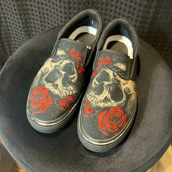 RAAD women’s slip on shoes - Picture 2 of 7